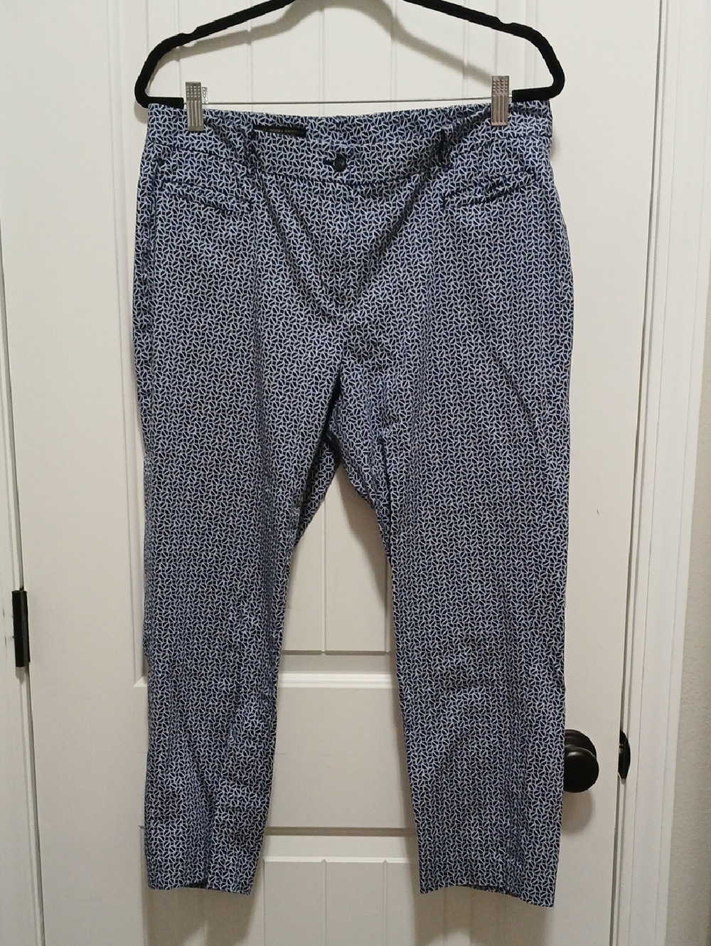 ☀️☀️Brooks Brothers Navy & White Printed Natalie Fit Ankle Pants